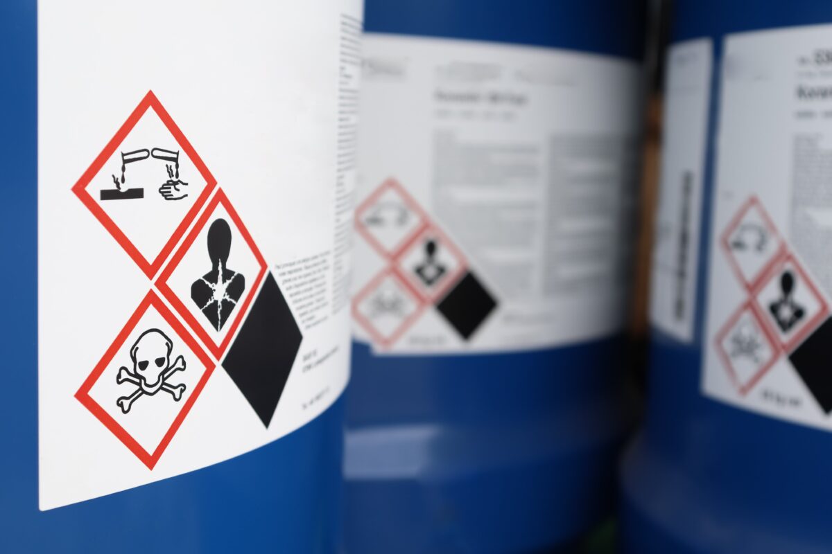 Nouveau décret pour la traçabilité de l’exposition des travailleurs aux agents chimiques CMR (Cancérogènes – Mutagènes – Reprotoxiques)